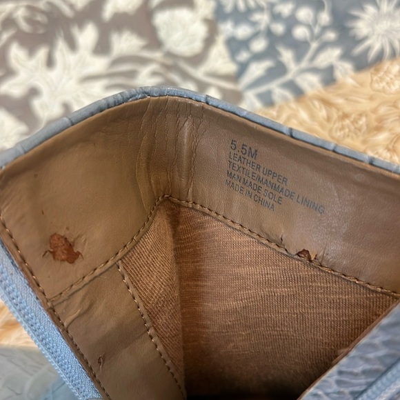 Gianni Bini Eviee Croco Metal Heel Western Country Booties Blue Size 5.5 - Picture 14 of 14